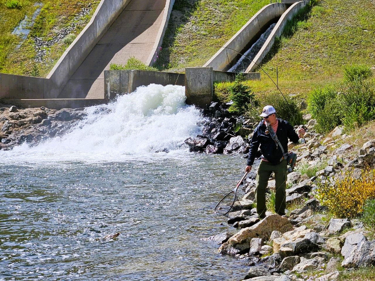 A Guide to Fly Fishing Small Tailwaters in the Fall